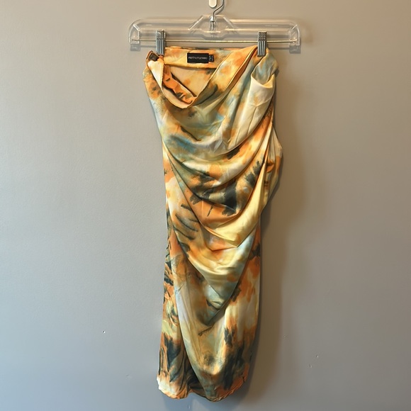 Pretty little thing orange tie dye print structured skirt set - Picture 3 of 4